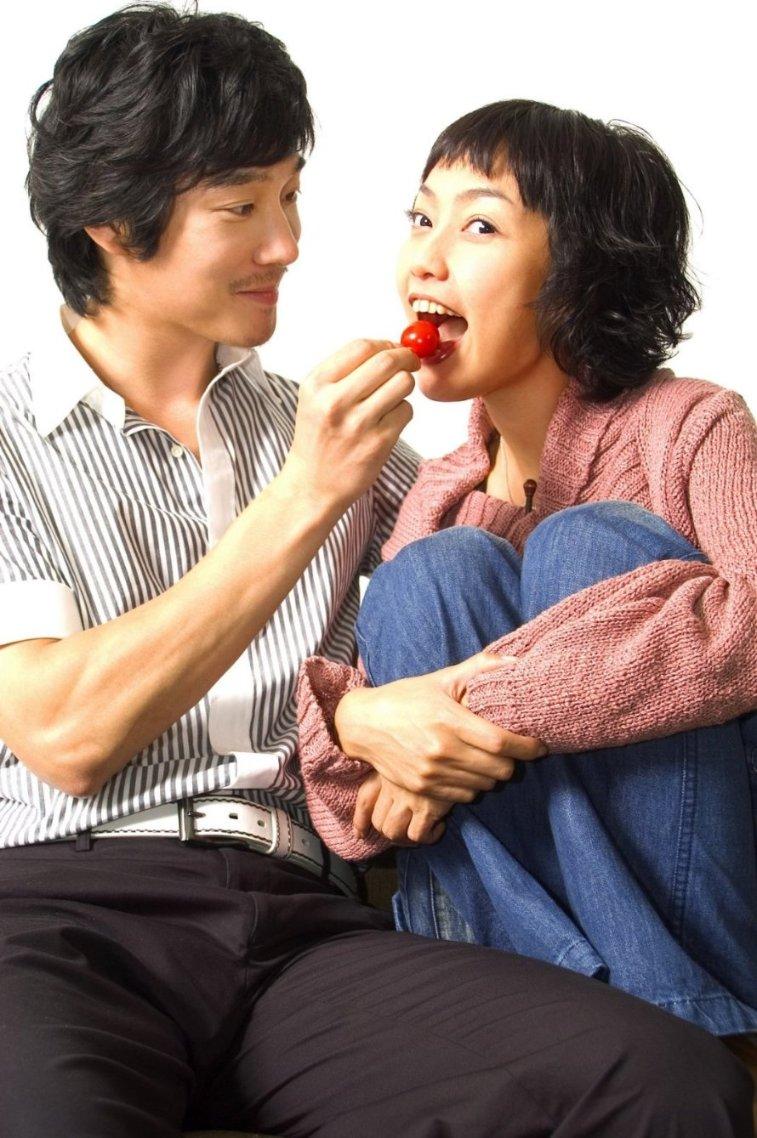 “昔日霸主”辉煌不再？英特尔业绩指引远逊预期 盘后暴跌超10%